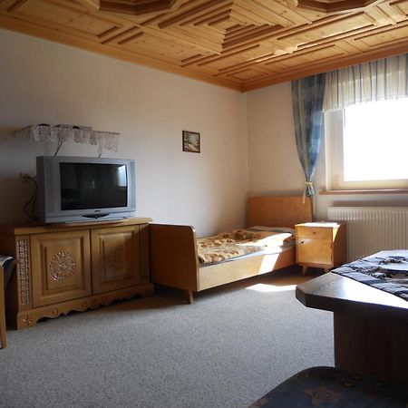 Ferienwohnungen/Holiday Apartments Lederer Reisach エクステリア 写真